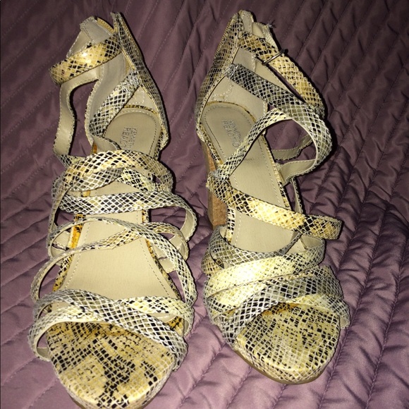 Snake skin Kenneth Cole heels - Picture 3 of 3